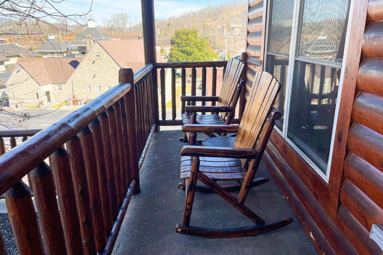 Black Bear Hideaway Cabin Gatlinburg Kültér fotó