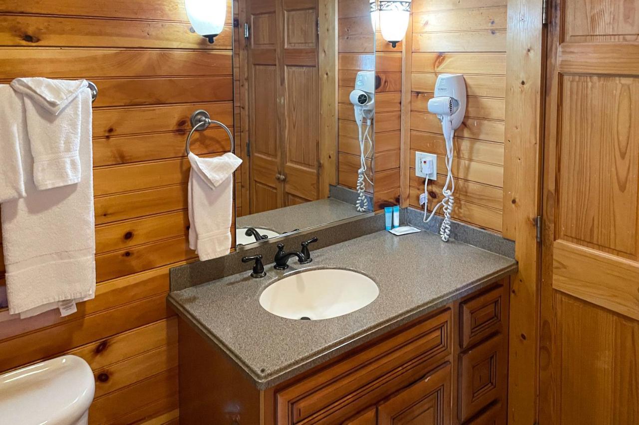 Black Bear Hideaway Cabin Gatlinburg Kültér fotó